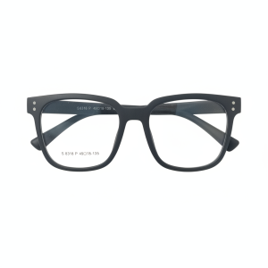TR Black Small